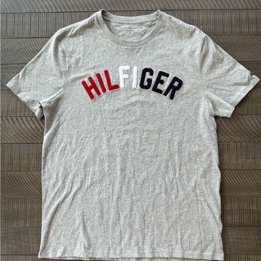 Tommy Hilfiger T-Shirt Men’s Size Medium